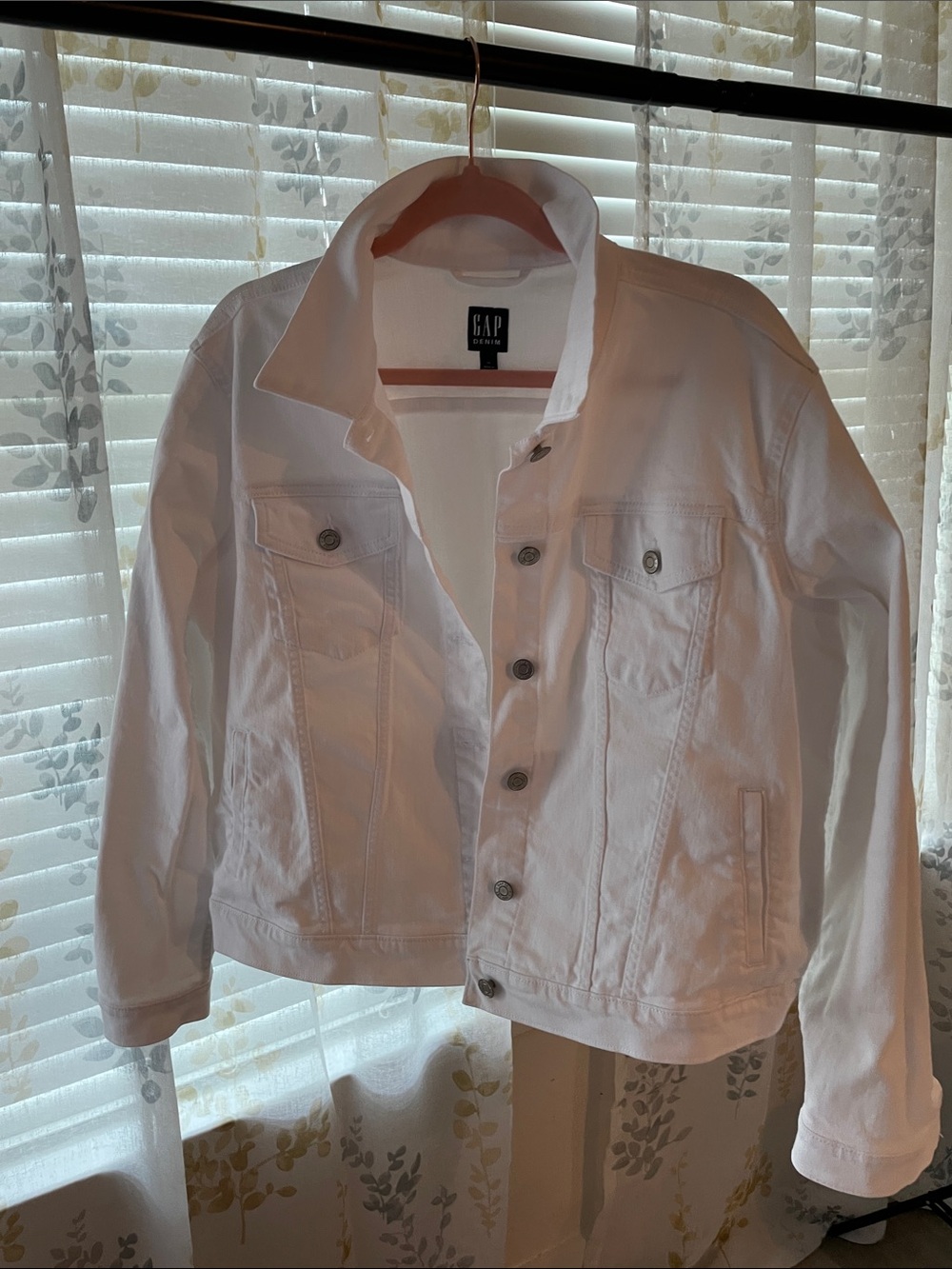 GAP White Denim Jacket - Button-Front Trucker Style Women Size XL
